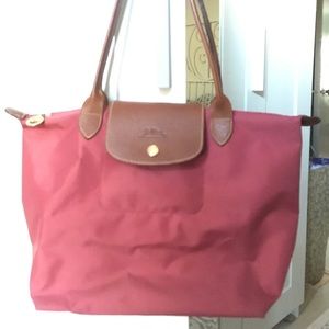 Longchamp Tote in cranberry